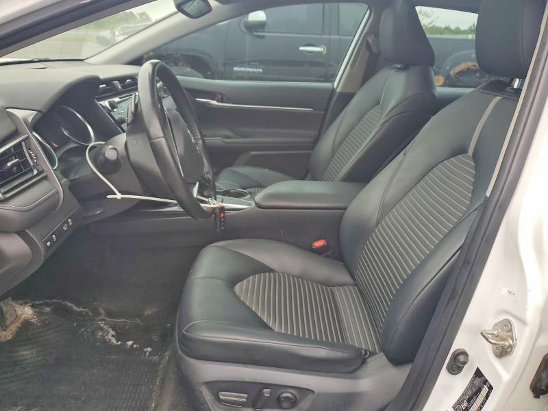 66913076 :رقم المزاد ، 4T1B11HK7KU777347 vin ، 2019 Toyota Camry مزاد بيع