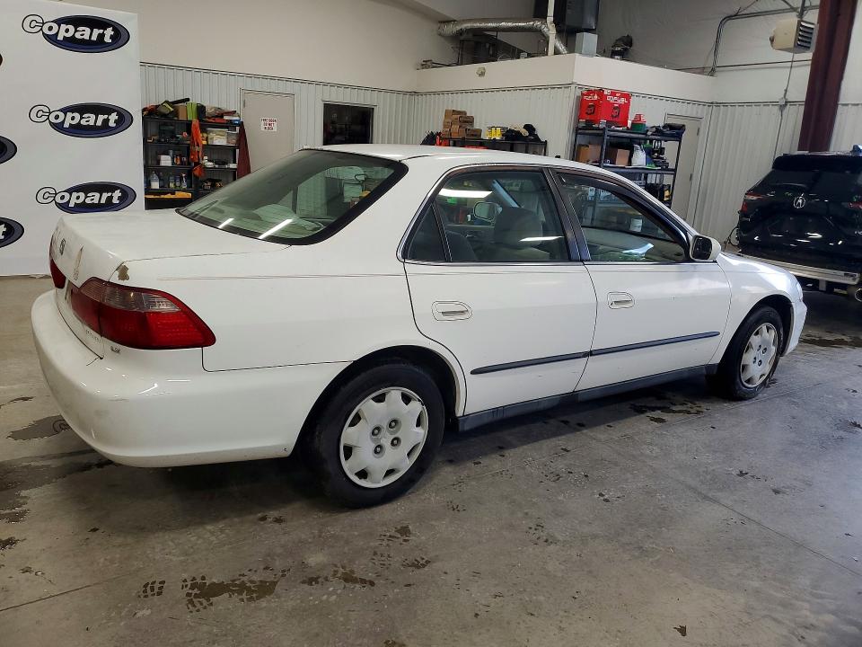 70495826 :رقم المزاد ، 1HGCG5647WA245964 vin ، 1998 Honda Accord مزاد بيع
