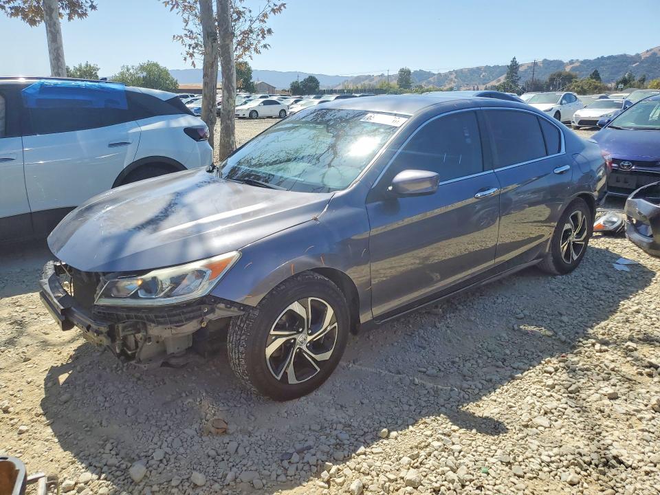 69176676 :رقم المزاد ، 1HGCR2F33HA163264 vin ، 2017 Honda Accord مزاد بيع