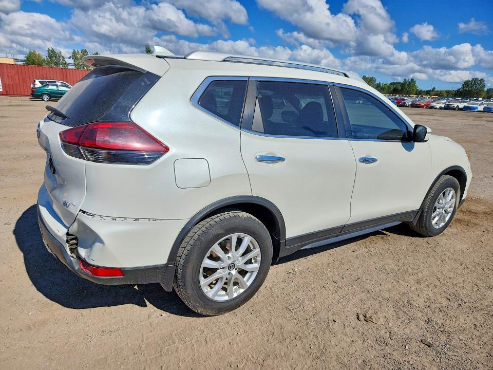 2018 Nissan Rogue მანქანა იყიდება აუქციონზე, vin: 5N1AT2MT5JC852321, აუქციონის ნომერი: 68618516