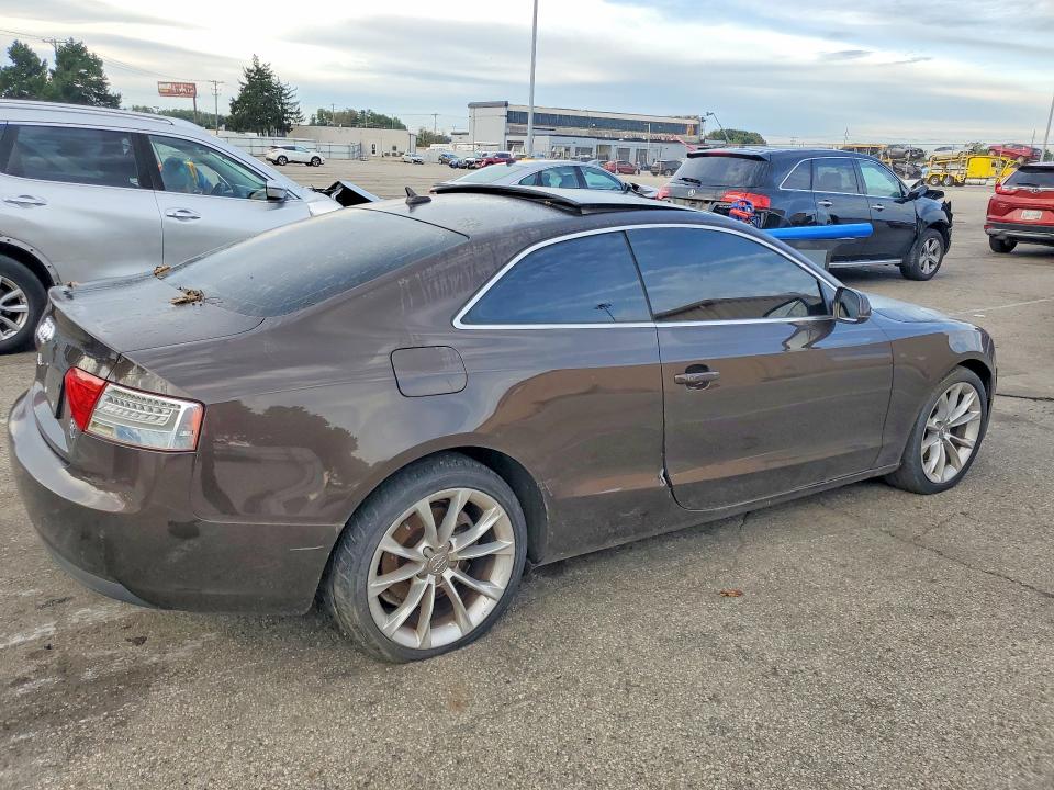 Продажа на аукционе авто 2013 Audi A5, vin: WAULFAFR7DA042301, номер лота: 71163556