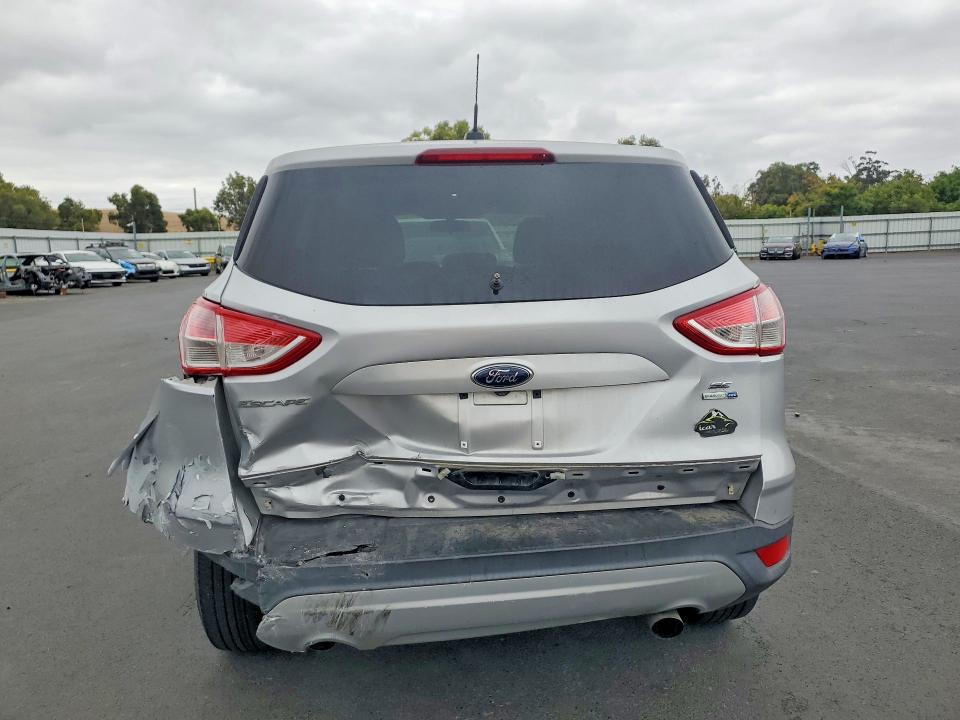 2014 Ford Escape მანქანა იყიდება აუქციონზე, vin: 1FMCU9GX2EUA13465, აუქციონის ნომერი: 69649986