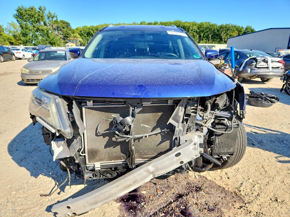 68706526 :رقم المزاد ، 5N1DR2MMXKC577552 vin ، 2019 Nissan Pathfinder مزاد بيع
