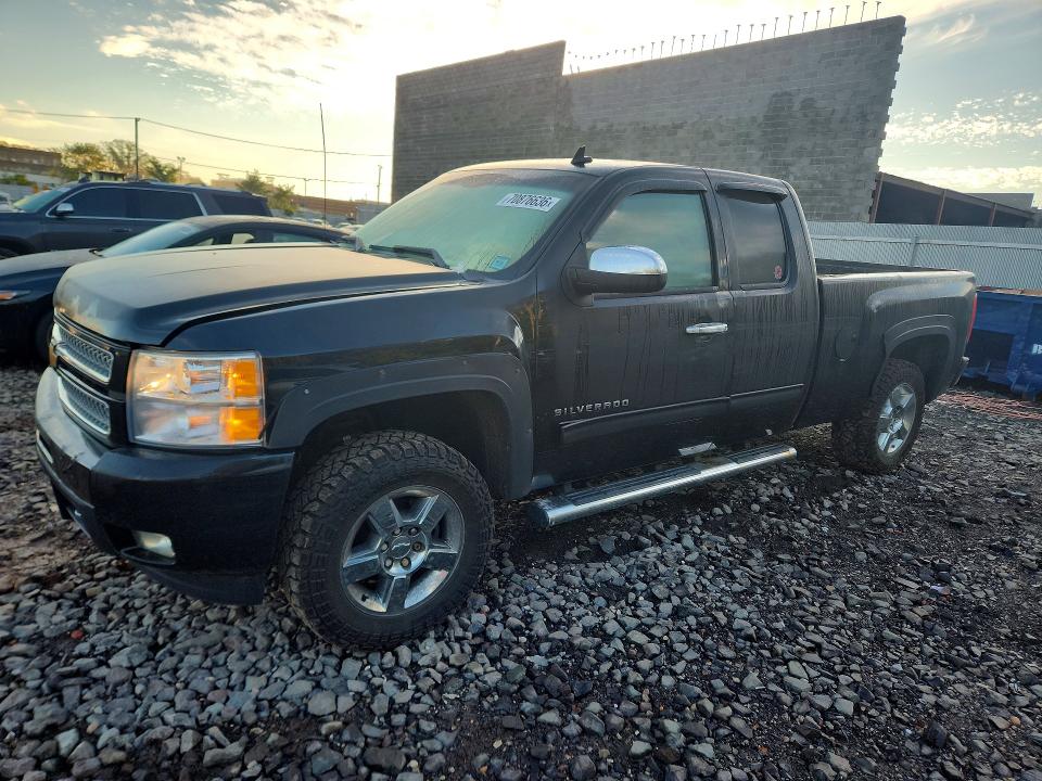 2013 Chevrolet Silverado მანქანა იყიდება აუქციონზე, vin: 1GCRKTE79DZ374343, აუქციონის ნომერი: 70876636