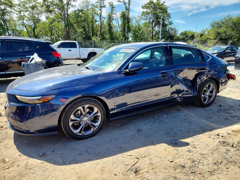 Продажа на аукционе авто 2024 Honda Accord, vin: 1HGCY1F39RA042012, номер лота: 68140736