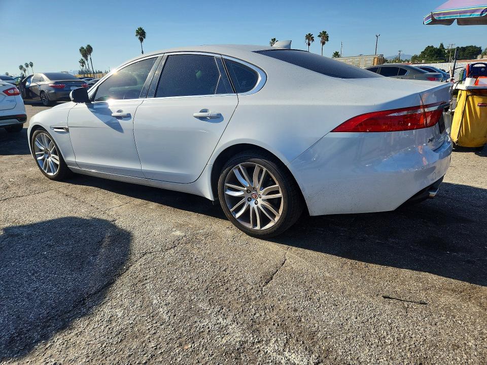 Auction sale of the 2018 Jaguar Xf, vin: SAJBH4EV2JCY53367, lot number: 68102596