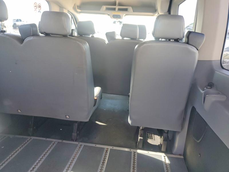 68482966 :رقم المزاد ، 1FBZX2CM4FKB16526 vin ، 2015 Ford Transit مزاد بيع