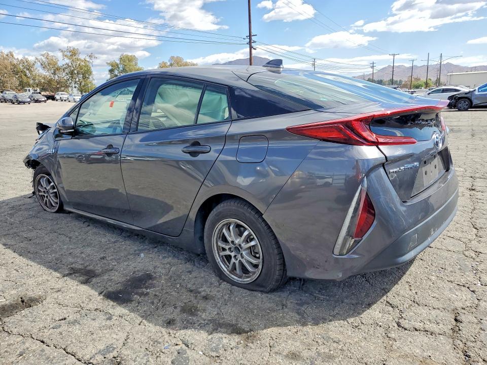 Продажа на аукционе авто 2020 Toyota Prius Prime, vin: JTDKARFP5L3138070, номер лота: 70916096