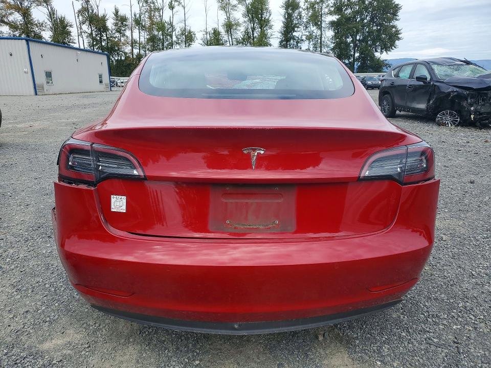 Продажа на аукционе авто 2018 Tesla Model 3, vin: 5YJ3E1EB4JF104640, номер лота: 70836386