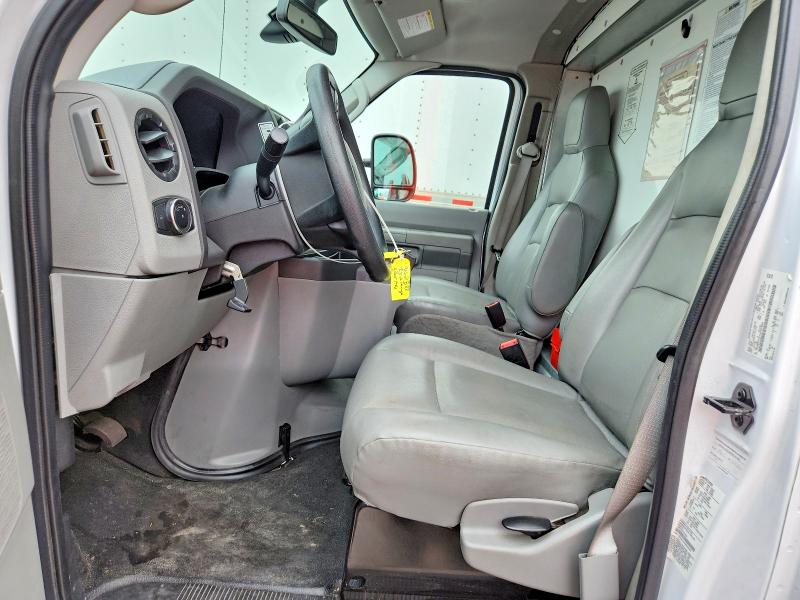 69552096 :رقم المزاد ، 1FDWE3FN3NDC03606 vin ، 2022 Ford Econoline مزاد بيع