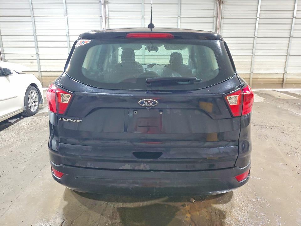 Продажа на аукционе авто 2019 Ford Escape, vin: 1FMCU0F73KUA18022, номер лота: 67203516