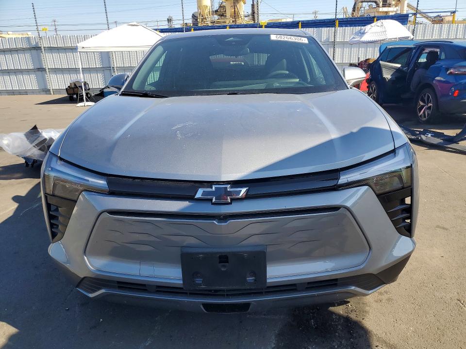 Продаж на аукціоні авто 2025 Chevrolet Blazer, vin: 3GNKDBRM3SS259972, номер лоту: 68266306