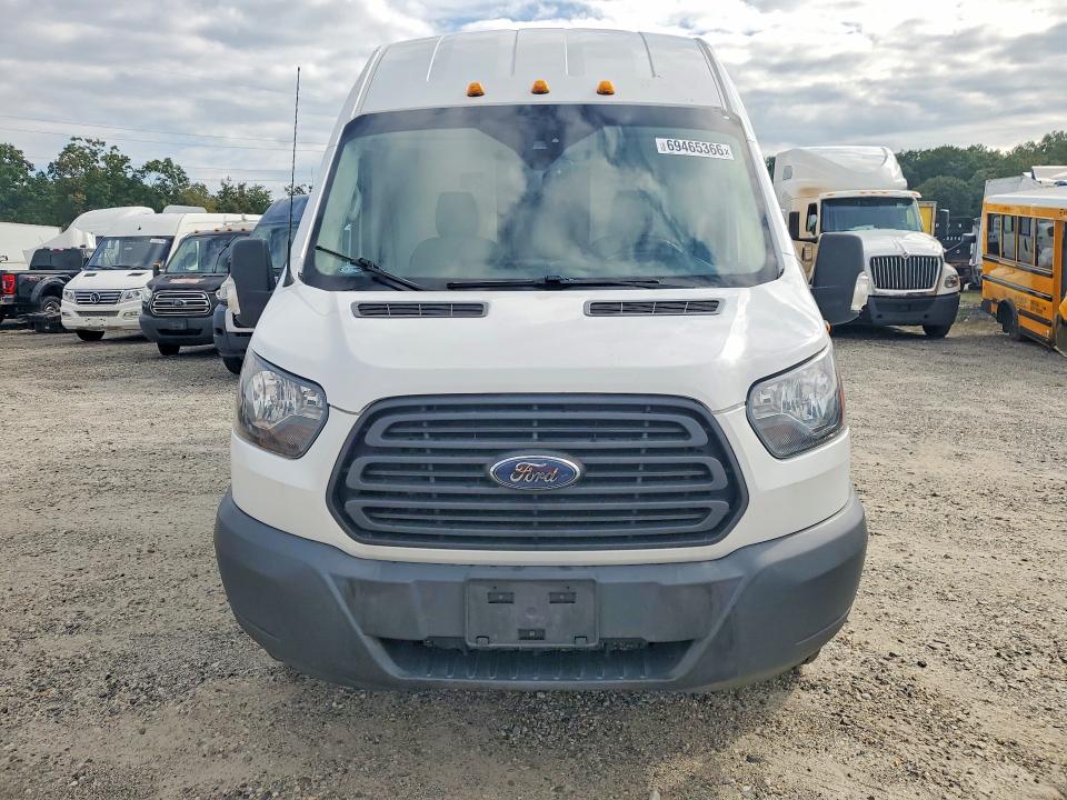 69465366 :رقم المزاد ، 1FTBF4XM4JKA33015 vin ، 2018 Ford Transit مزاد بيع