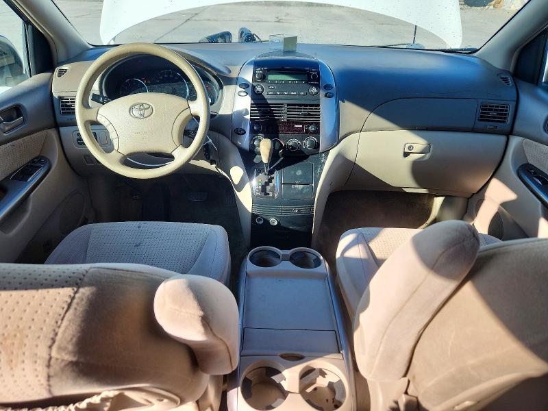 2010 Toyota Sienna მანქანა იყიდება აუქციონზე, vin: 5TDKK4CC6AS309759, აუქციონის ნომერი: 69249836