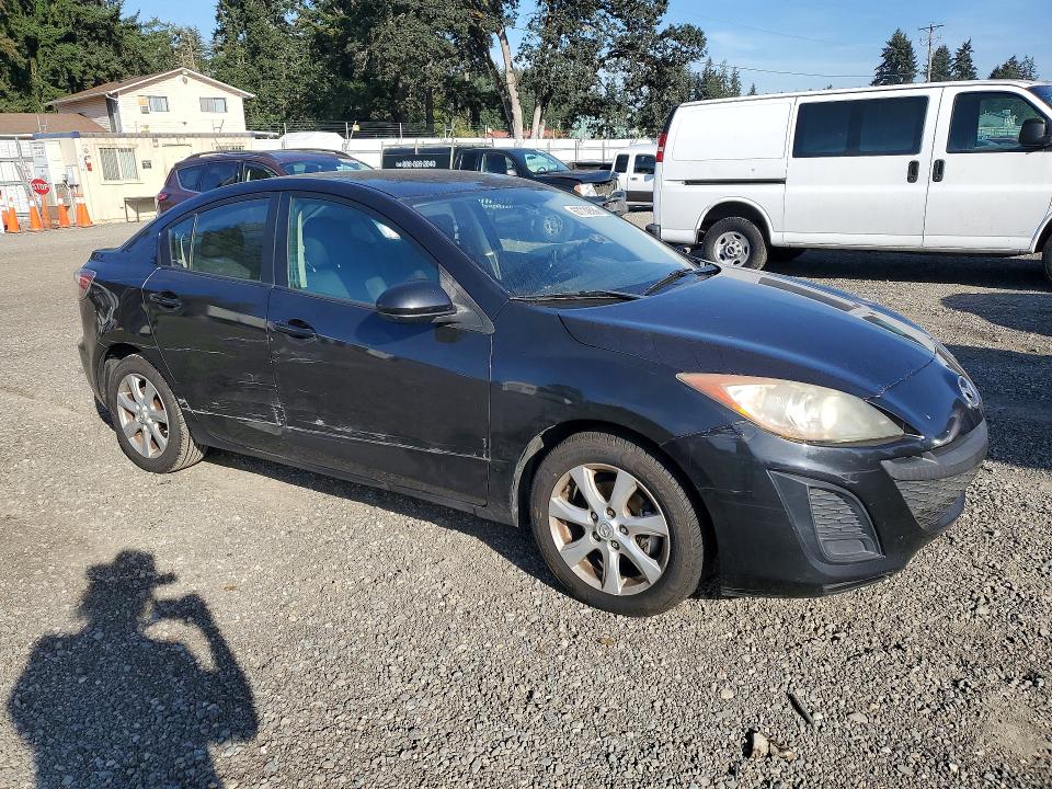 67732556 :رقم المزاد ، JM1BL1VG4B1360008 vin ، 2011 Mazda 3 مزاد بيع