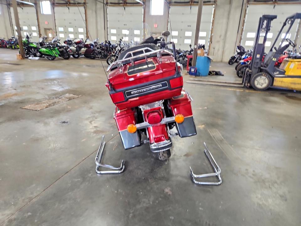 68992486 :رقم المزاد ، 1HD1FC4157Y705247 vin ، 2007 Harley-davidson Flhtcui مزاد بيع