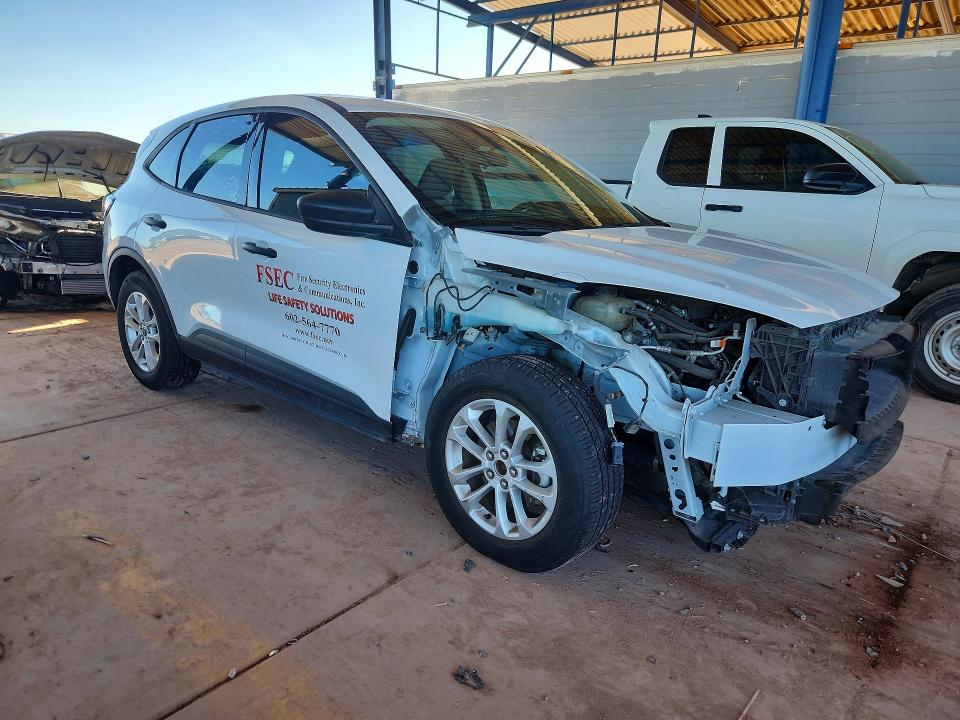 2020 Ford Escape მანქანა იყიდება აუქციონზე, vin: 1FMCU0F67LUA35799, აუქციონის ნომერი: 70453756