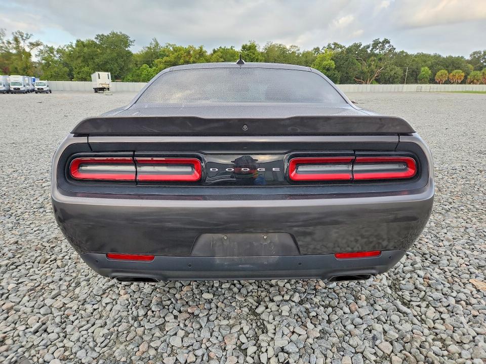 69353276 :رقم المزاد ، 2C3CDZBT5FH910779 vin ، 2015 Dodge Challenger مزاد بيع