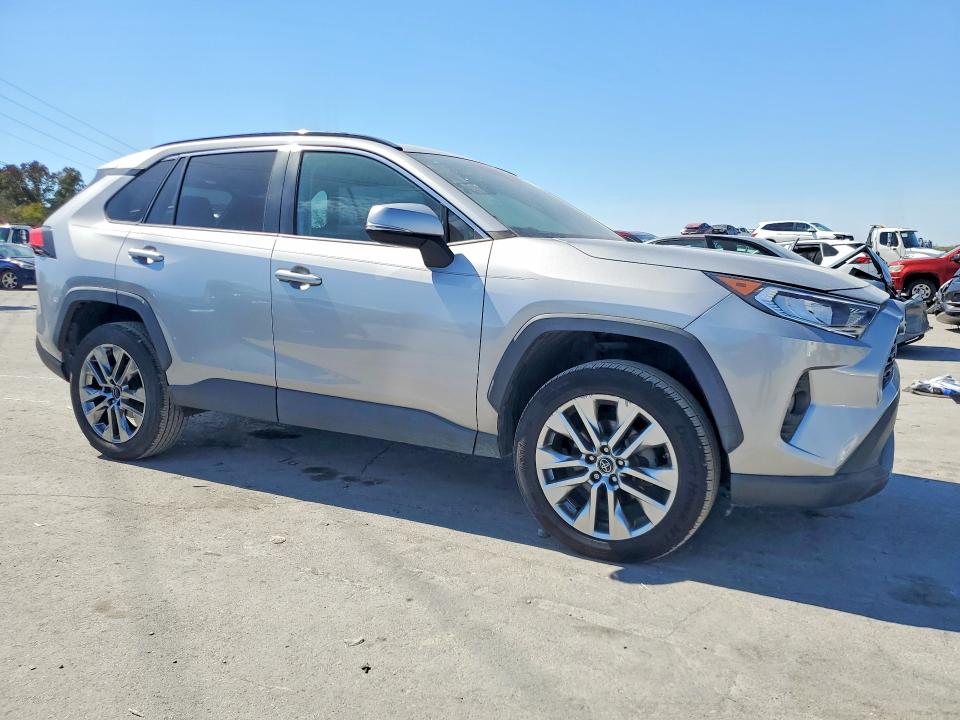 2019 Toyota Rav4 მანქანა იყიდება აუქციონზე, vin: 2T3C1RFV8KC011880, აუქციონის ნომერი: 70928726
