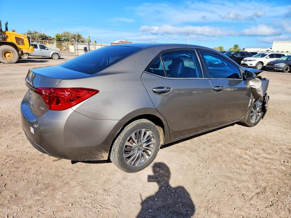 Aukcja sprzedaży 2018 Toyota Corolla, vin: 5YFBURHE6JP825632, numer aukcji: 67919966