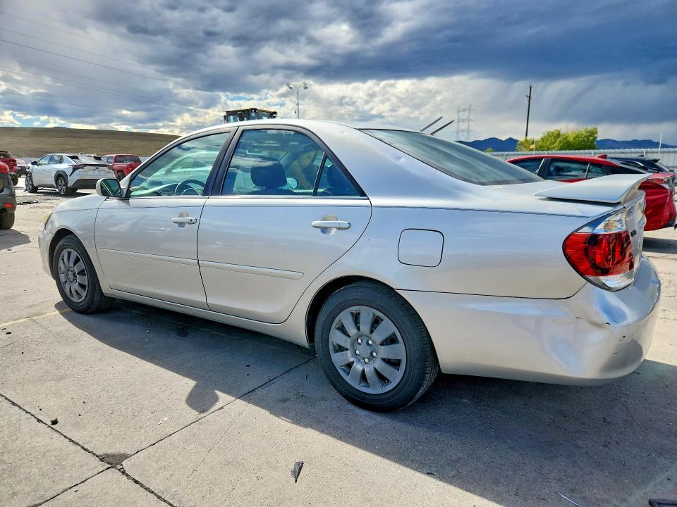 67673946 :رقم المزاد ، 4T1BE32K95U536032 vin ، 2005 Toyota Camry مزاد بيع