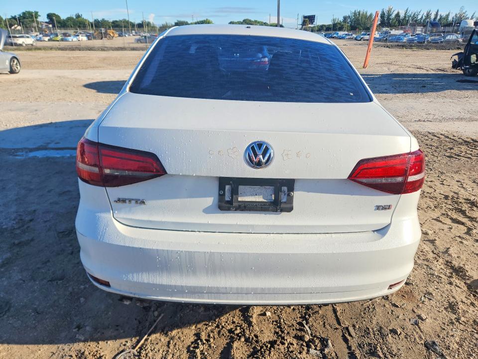 69727036 :رقم المزاد ، 3VW2B7AJ7HM224150 vin ، 2017 Volkswagen Jetta مزاد بيع