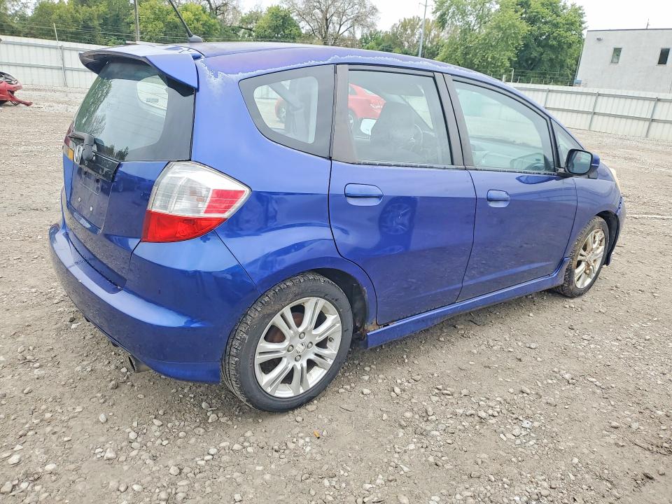 70010946 :رقم المزاد ، JHMGE884X9S026269 vin ، 2009 Honda Fit مزاد بيع