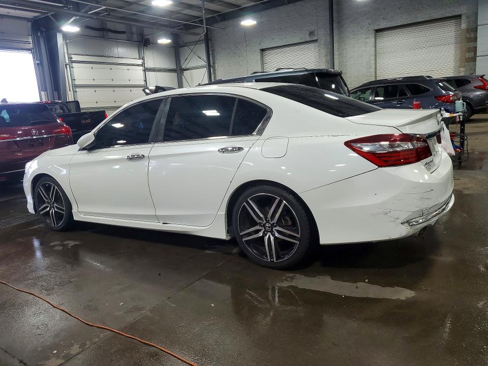 68759816 :رقم المزاد ، 1HGCR2F54HA123213 vin ، 2017 Honda Accord مزاد بيع