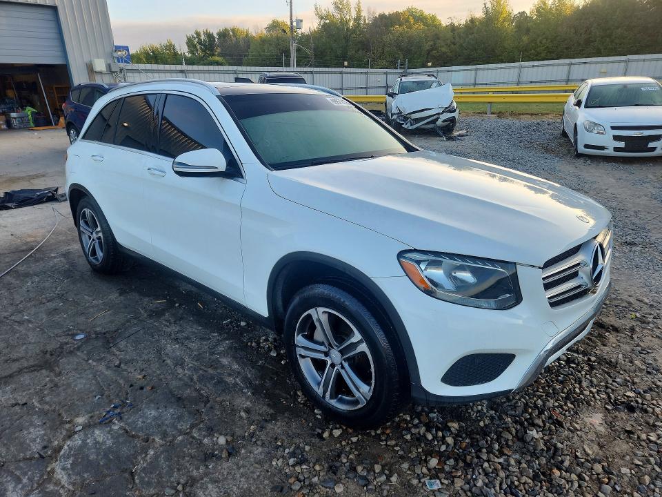 69977456 :رقم المزاد ، WDC0G4JB6HF196807 vin ، 2017 Mercedes-benz Glc مزاد بيع