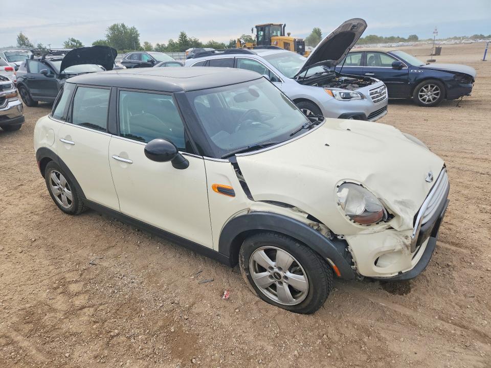 Продаж на аукціоні авто 2015 Mini Cooper, vin: WMWXS5C55FT827316, номер лоту: 68172486