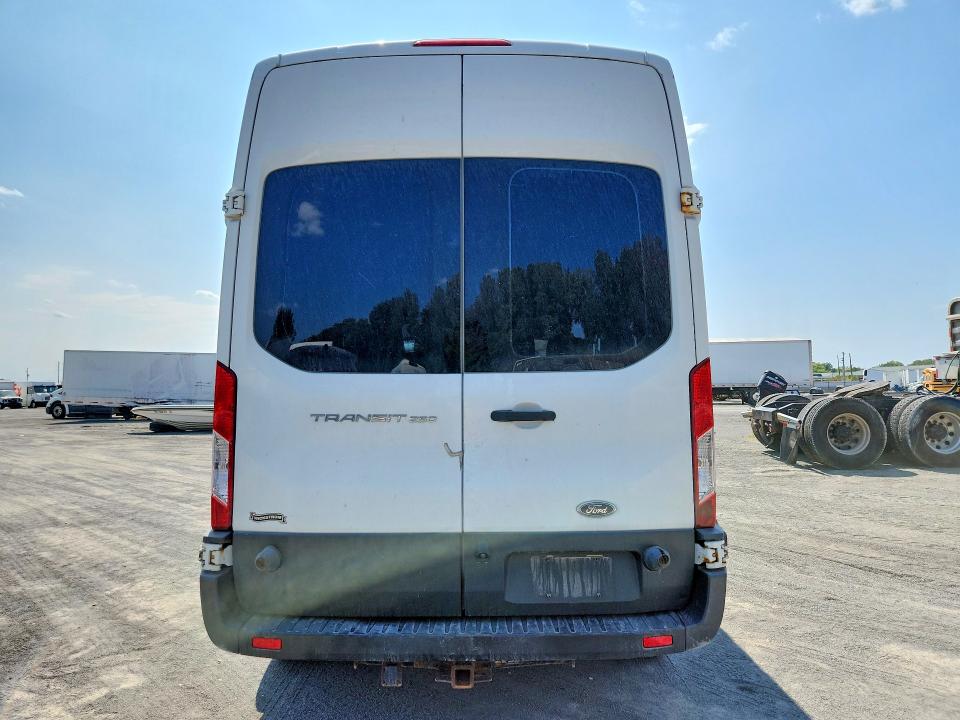 67716506 :رقم المزاد ، 1FTYR2XM5HKA22637 vin ، 2017 Ford Transit مزاد بيع