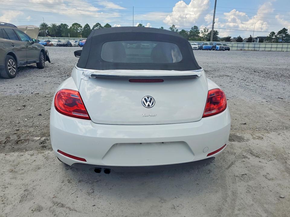 2016 Volkswagen Beetle მანქანა იყიდება აუქციონზე, vin: 3VW517AT5GM809373, აუქციონის ნომერი: 67601976