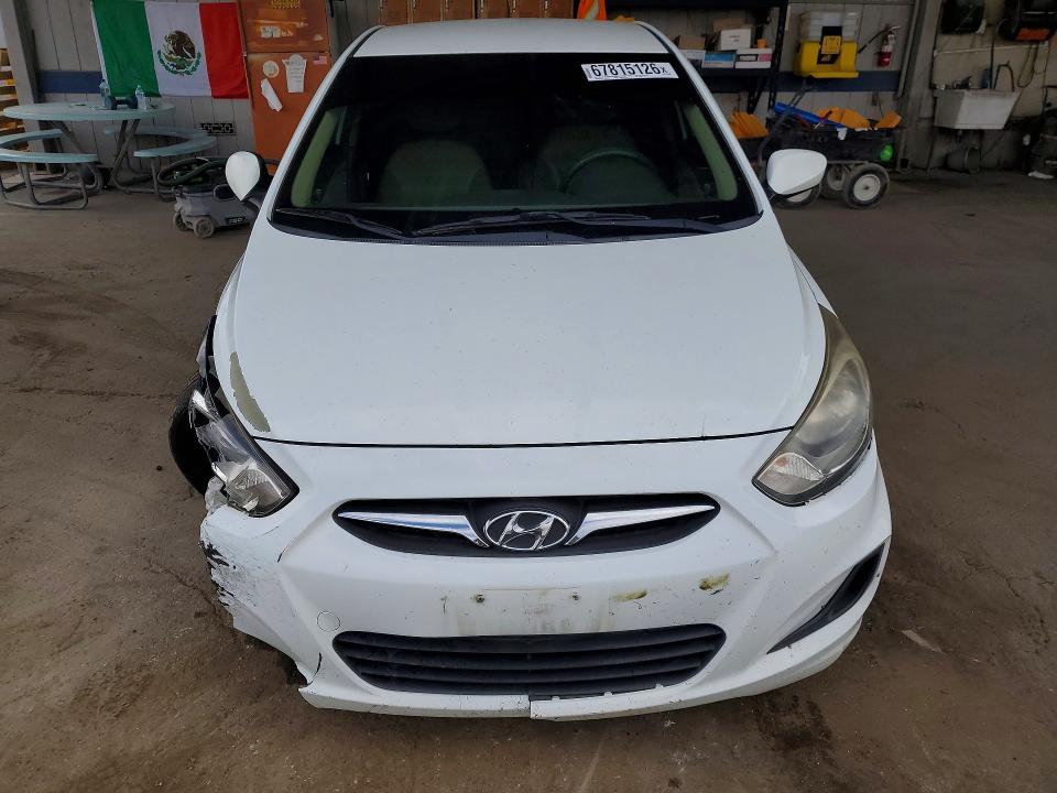 2013 Hyundai Accent მანქანა იყიდება აუქციონზე, vin: KMHCT4AE3DU537803, აუქციონის ნომერი: 67815126