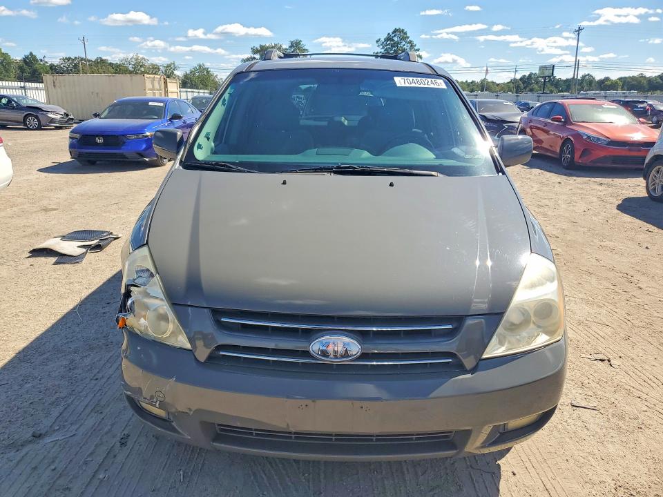 70480246 :رقم المزاد ، KNDMB233866068226 vin ، 2006 Kia Sedona مزاد بيع