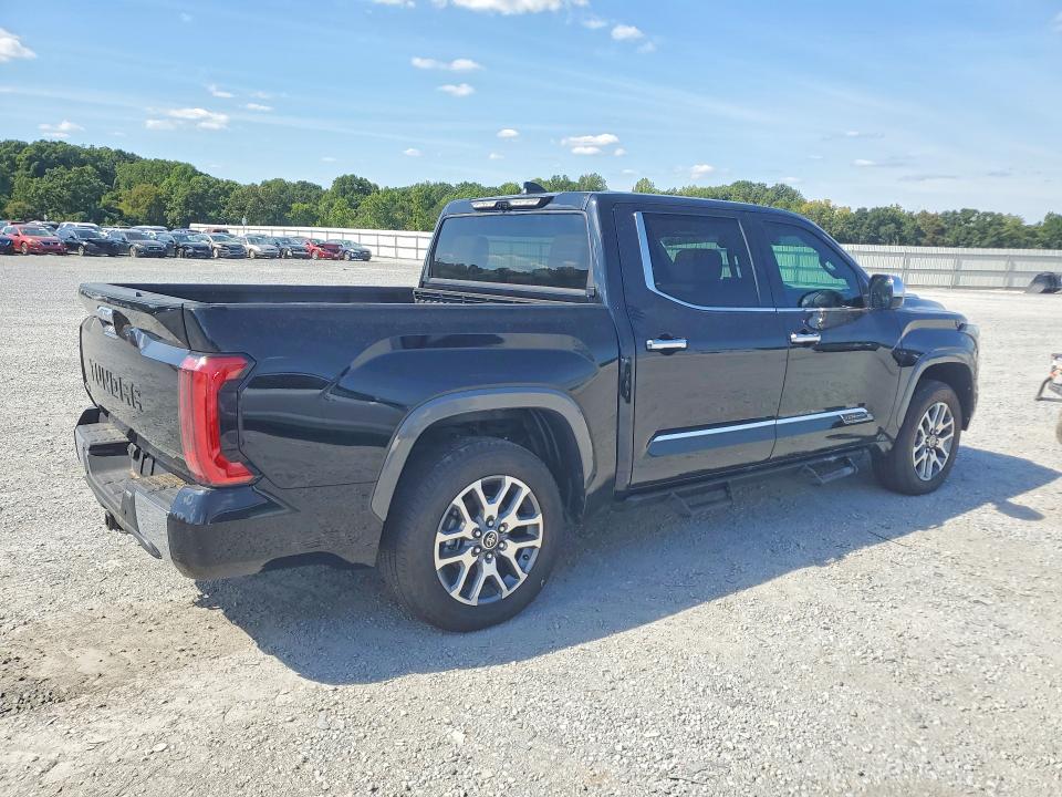 Продажа на аукционе авто 2024 Toyota Tundra, vin: 5TFMC5DBXRX063757, номер лота: 67564756