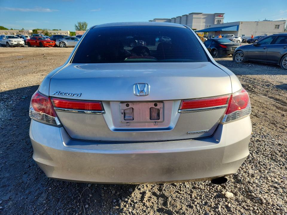 69629056 :رقم المزاد ، 1HGCP2F60BA113476 vin ، 2011 Honda Accord مزاد بيع