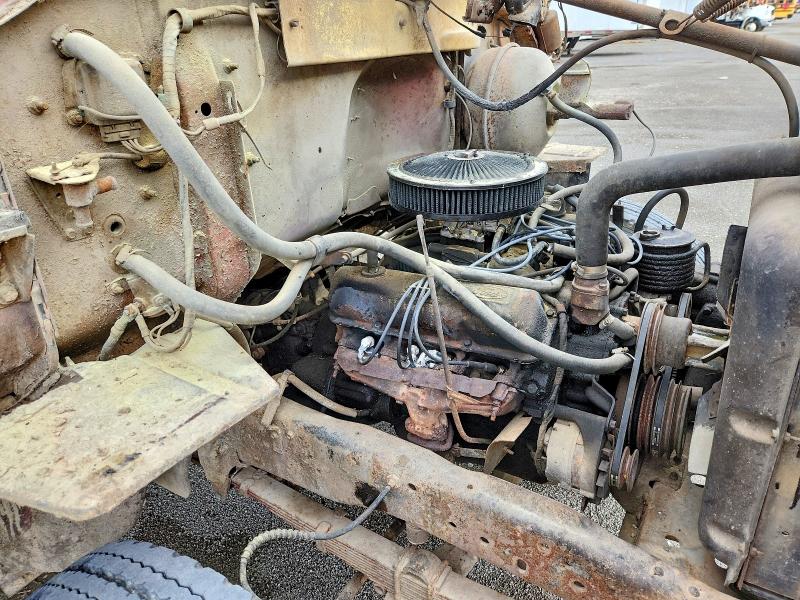 69027556 :رقم المزاد ، N62DVW08389 vin ، 1975 Ford N600 مزاد بيع