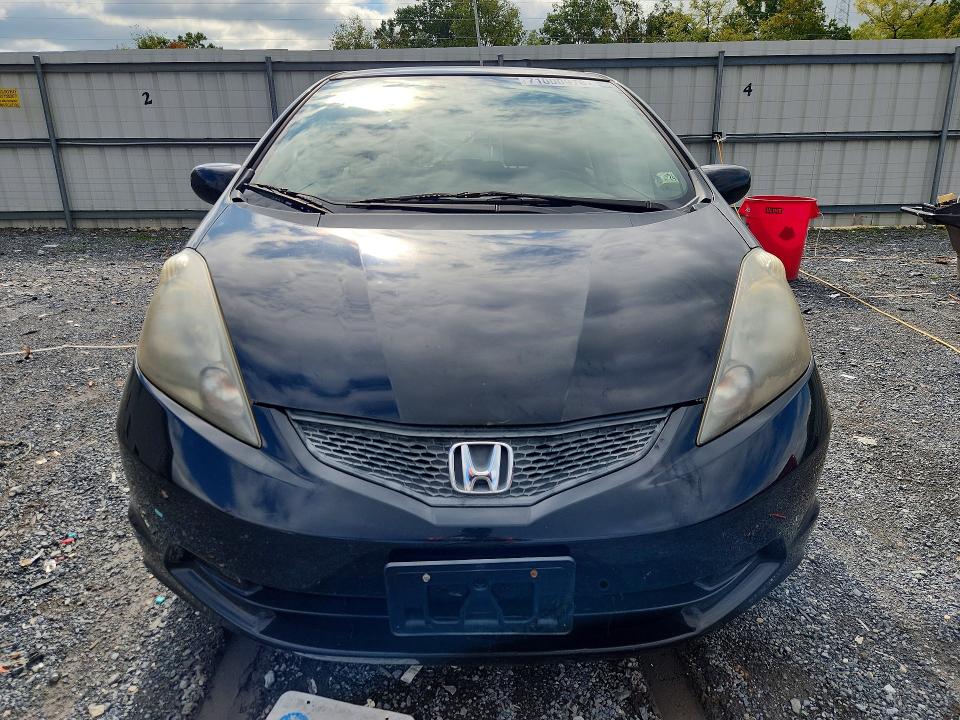Продажа на аукционе авто 2013 Honda Fit, vin: JHMGE8H31DC025568, номер лота: 71000976