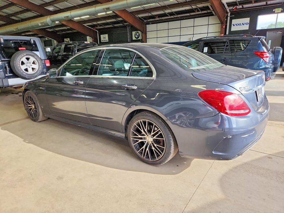 2015 Mercedes-benz C მანქანა იყიდება აუქციონზე, vin: 55SWF4KBXFU038942, აუქციონის ნომერი: 71254756