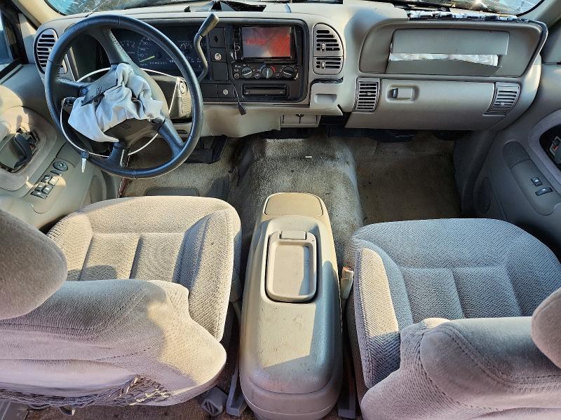1999 Gmc Suburban მანქანა იყიდება აუქციონზე, vin: 3GKEC16R6XG518925, აუქციონის ნომერი: 69871816