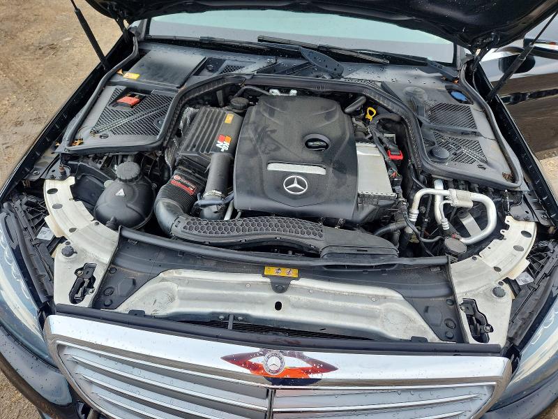 68443986 :رقم المزاد ، 55SWF4JB1FU045019 vin ، 2015 Mercedes-benz C مزاد بيع