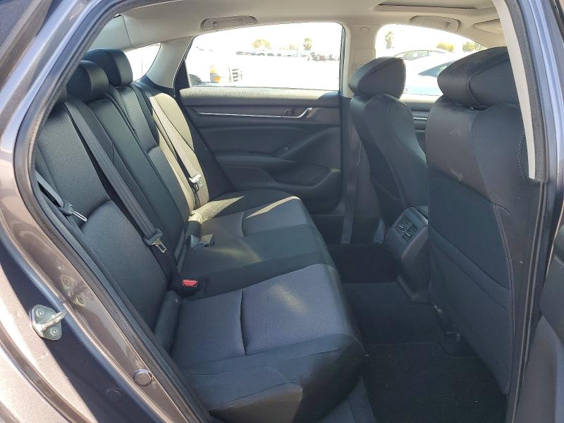 70014896 :رقم المزاد ، 1HGCV1F43KA101885 vin ، 2019 Honda Accord مزاد بيع