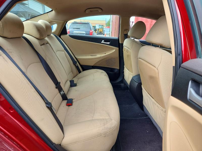 67679286 :رقم المزاد ، 5NPEB4AC9BH137377 vin ، 2011 Hyundai Sonata مزاد بيع