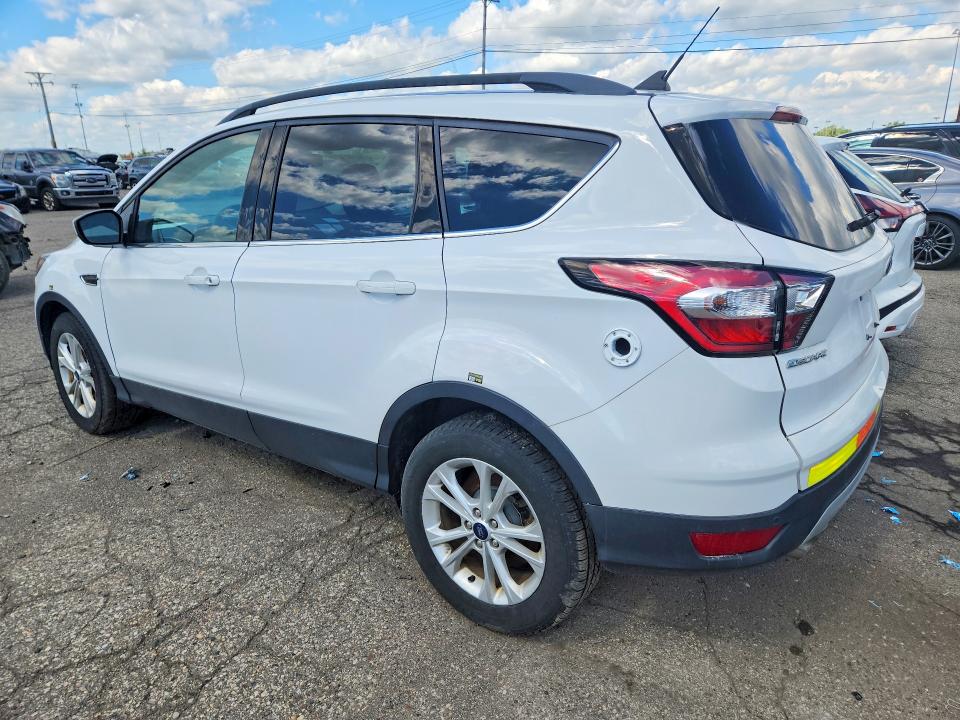 91031945 :رقم المزاد ، 1FMCU9HD0JUD23662 vin ، 2018 Ford Escape مزاد بيع