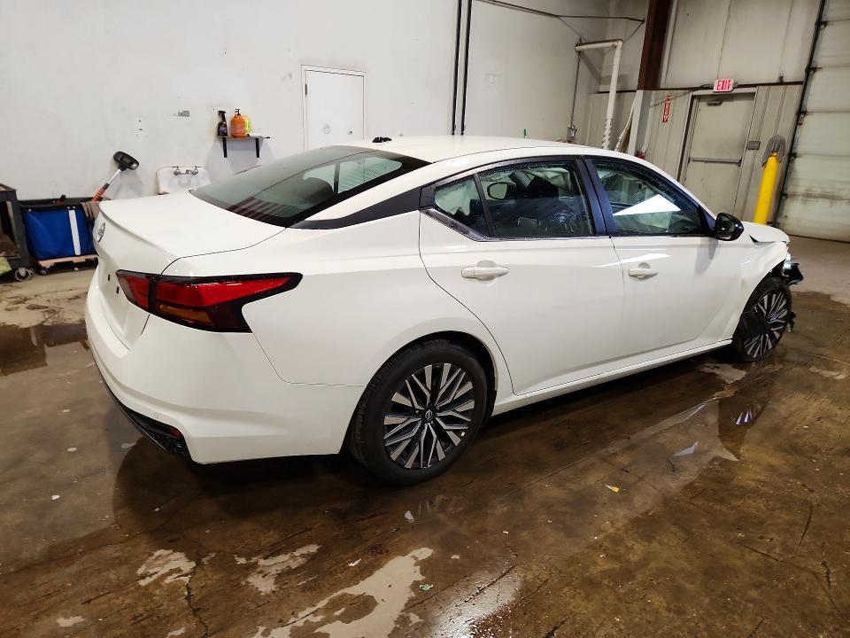 70015666 :رقم المزاد ، 1N4BL4DV6TN312494 vin ، 2026 Nissan Altima مزاد بيع