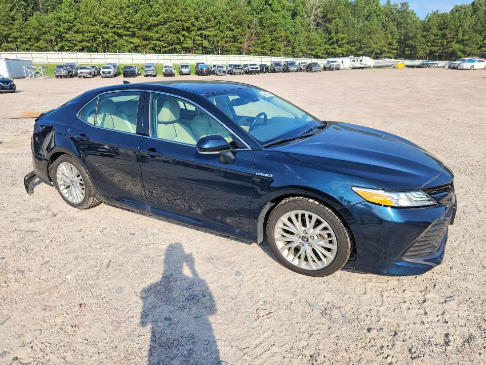 Продаж на аукціоні авто 2019 Toyota Camry Hybrid, vin: 4T1B21HK5KU518966, номер лоту: 68999236