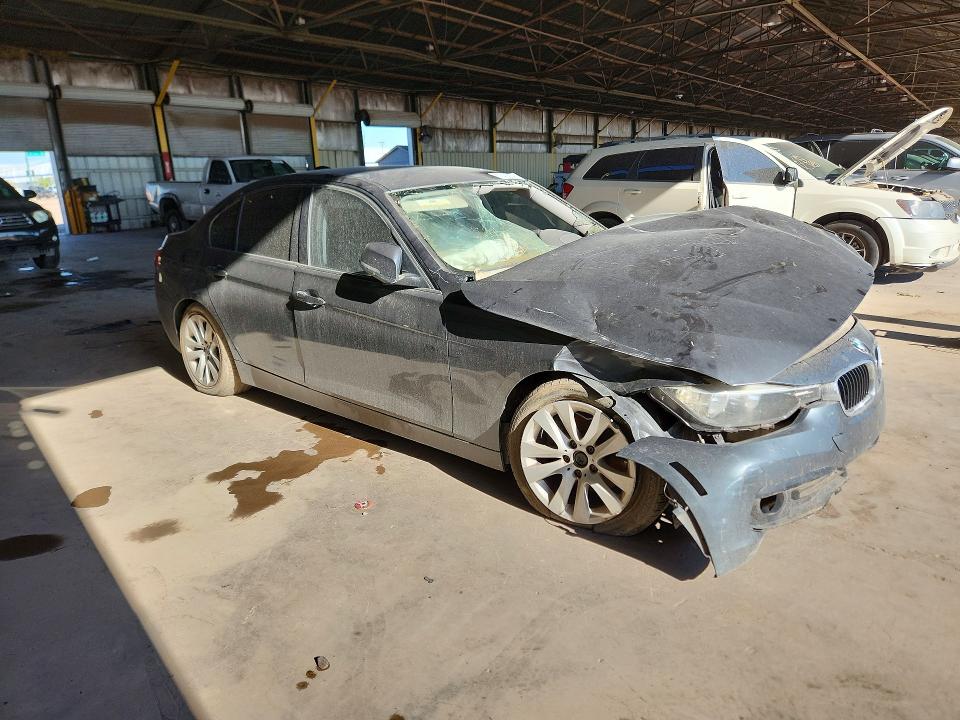 67436246 :رقم المزاد ، WBA8E1G54GNT99355 vin ، 2016 Bmw 320 مزاد بيع