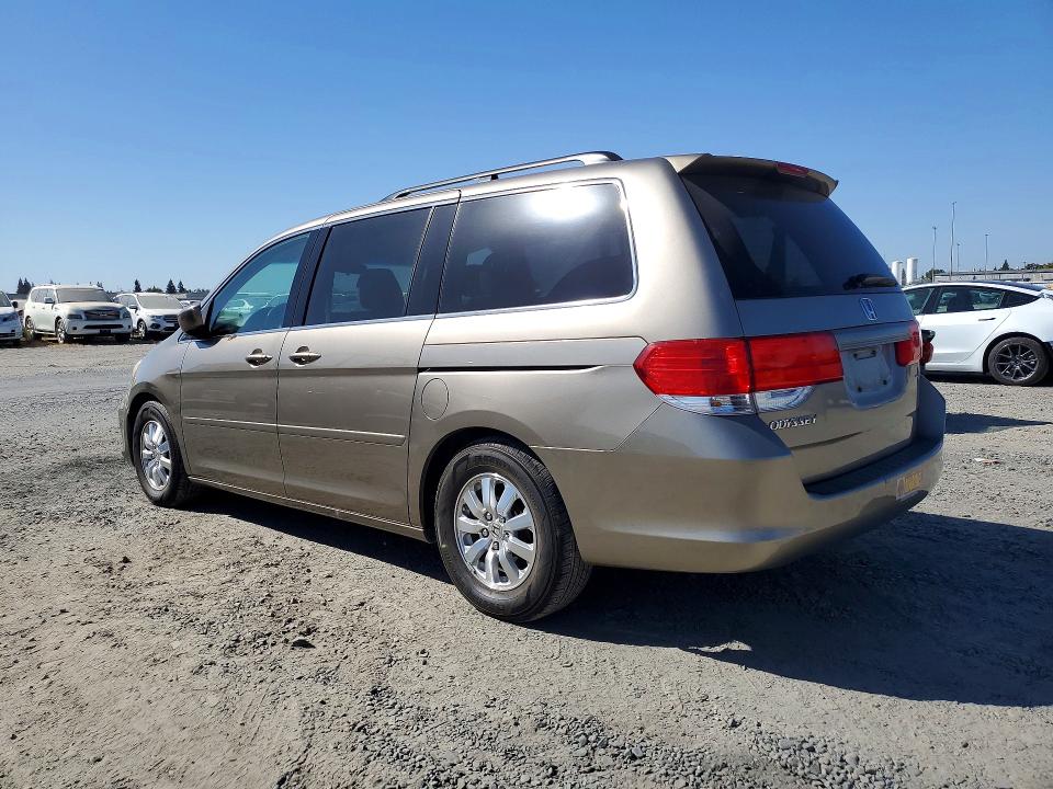 71268556 :رقم المزاد ، 5FNRL3H49AB038000 vin ، 2010 Honda Odyssey مزاد بيع