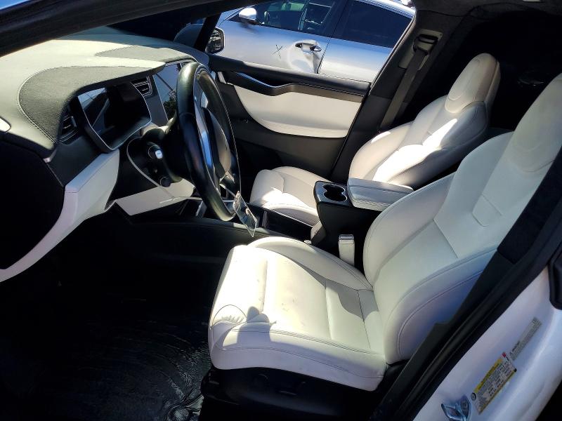 Продажа на аукционе авто 2017 Tesla Model X, vin: 5YJXCBE21HF044050, номер лота: 70553976