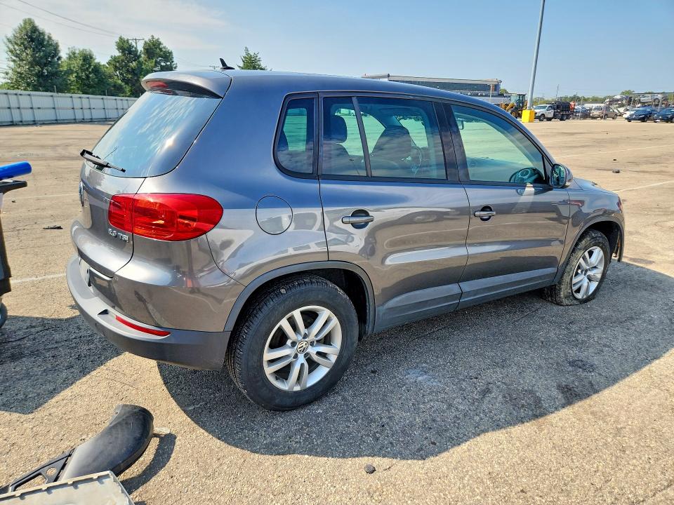 2013 Volkswagen Tiguan მანქანა იყიდება აუქციონზე, vin: WVGAV3AX2DW624108, აუქციონის ნომერი: 69038376